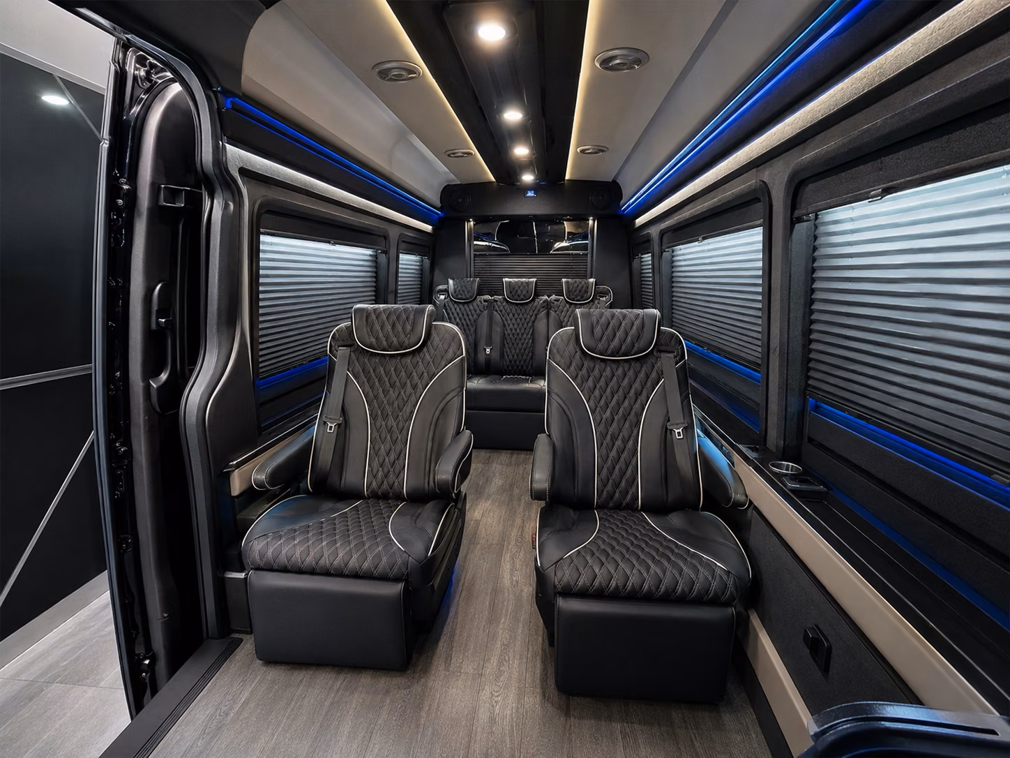 bishop international airport shuttle buses from livonia to flint
