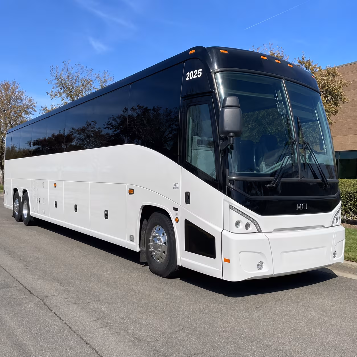 charter buses to huntington place and detroit convention venues