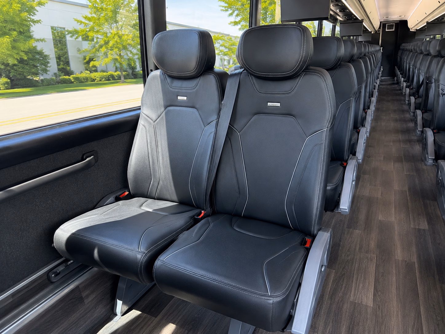 corporate wine tour and group event buses in livonia michigan