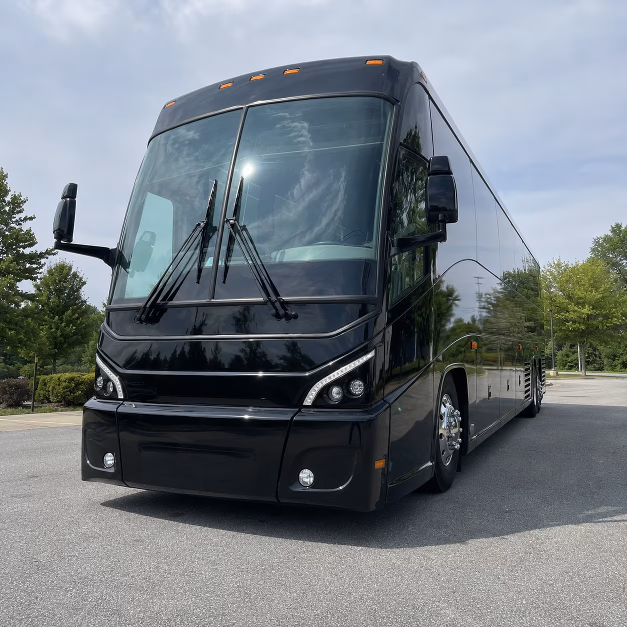 long distance charter buses from livonia to chicago indianapolis and the midwest